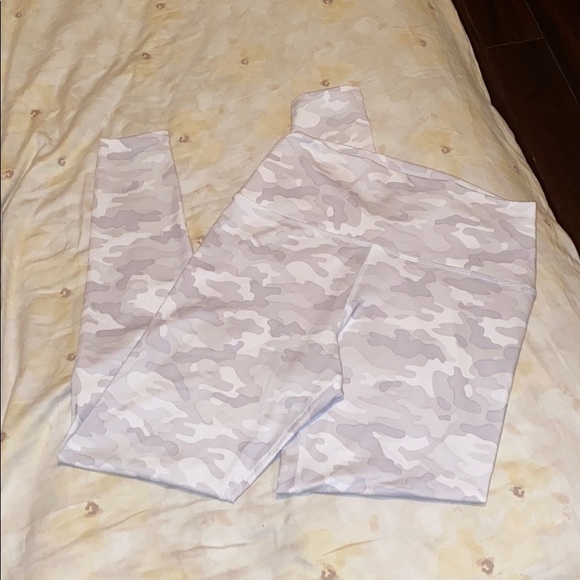 Scorpio Sol Pants - White camo high waisted leggings